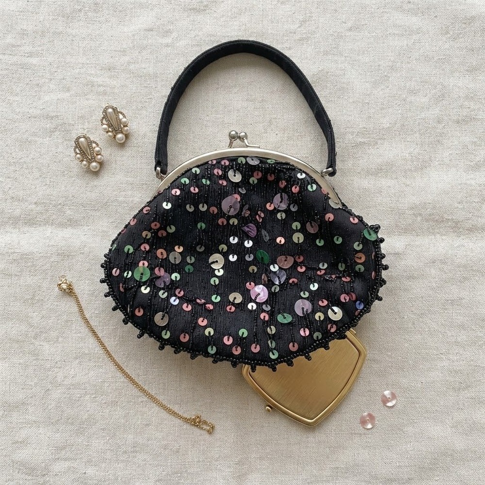 La Regale Evening Bag Womens Small Black Sequin Vintage Kiss Lock Whimsygoth